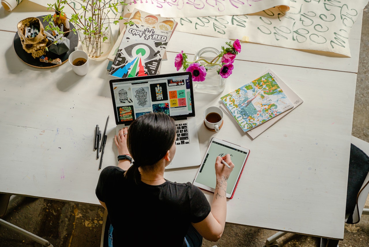 Best Fonts for Procreate Project: 15 Fonts That You Can Use