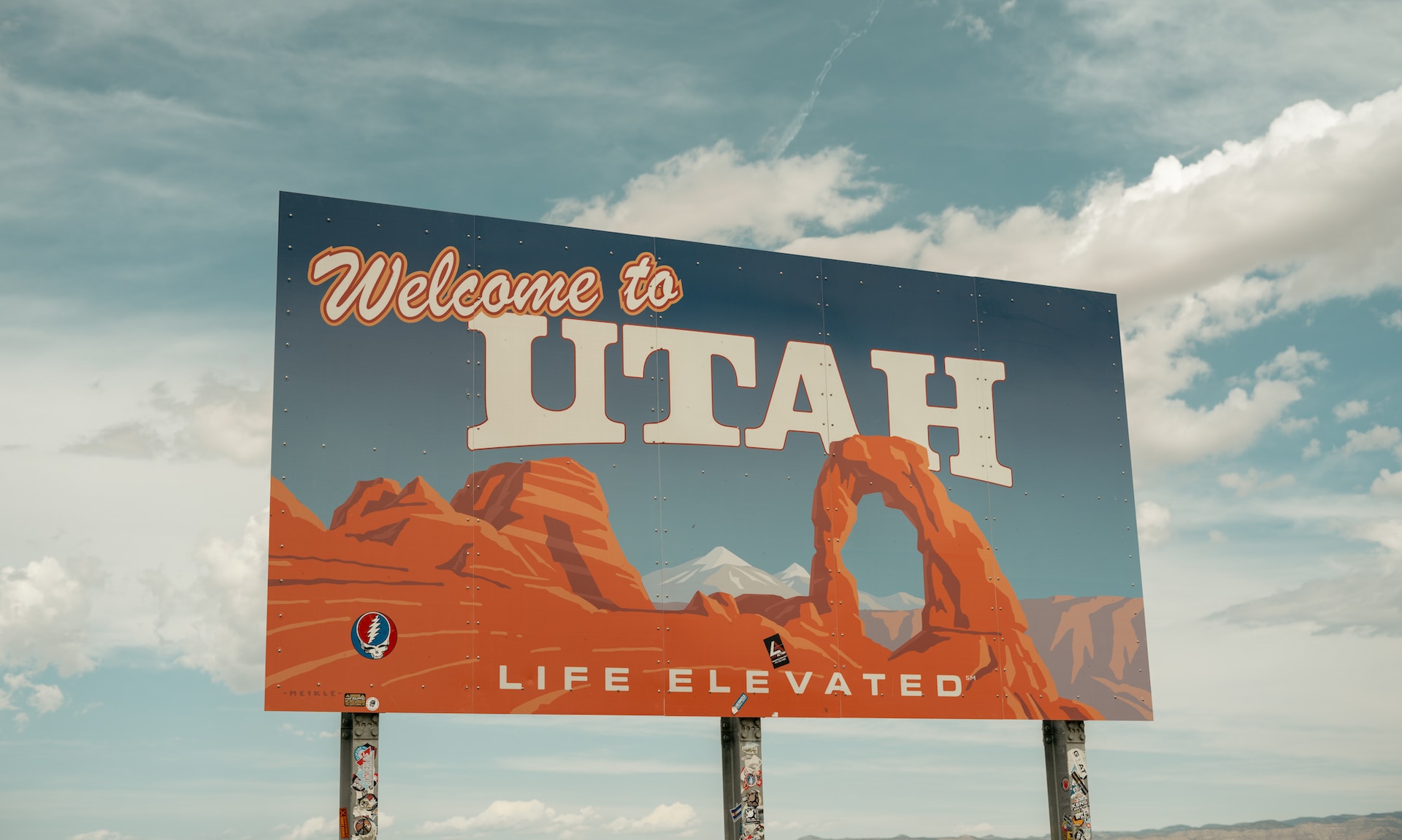 20+ Options of Billboard Font to Pep Up Ads Design